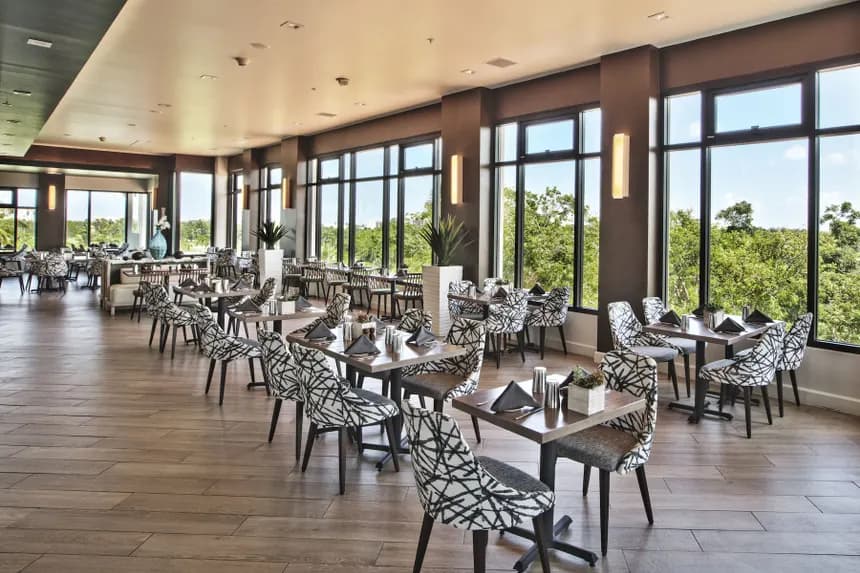 Dining & Nightlife