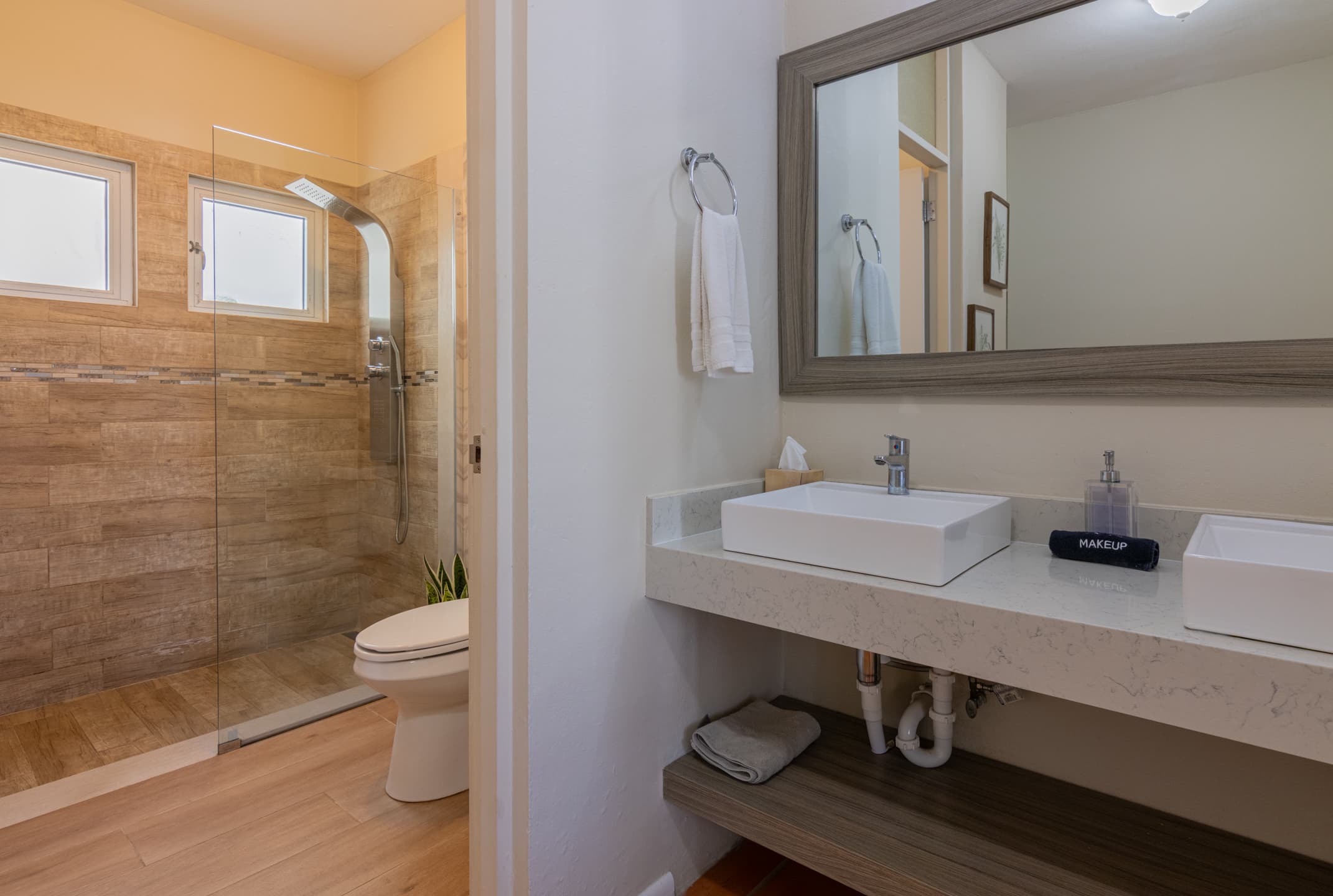 His-and-hers master bath