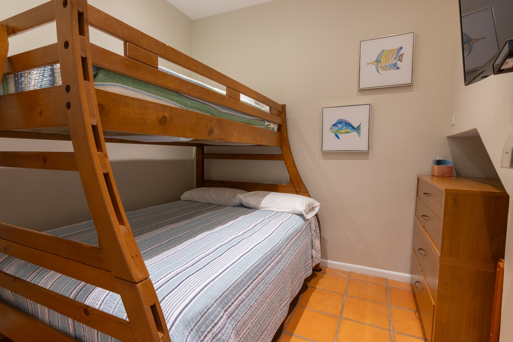 Bunk room
